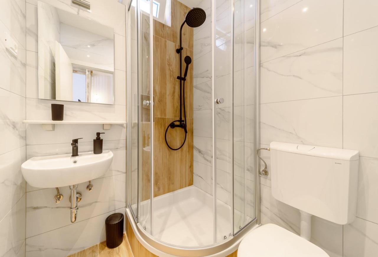 Apartment Cvita Baška Voda エクステリア 写真