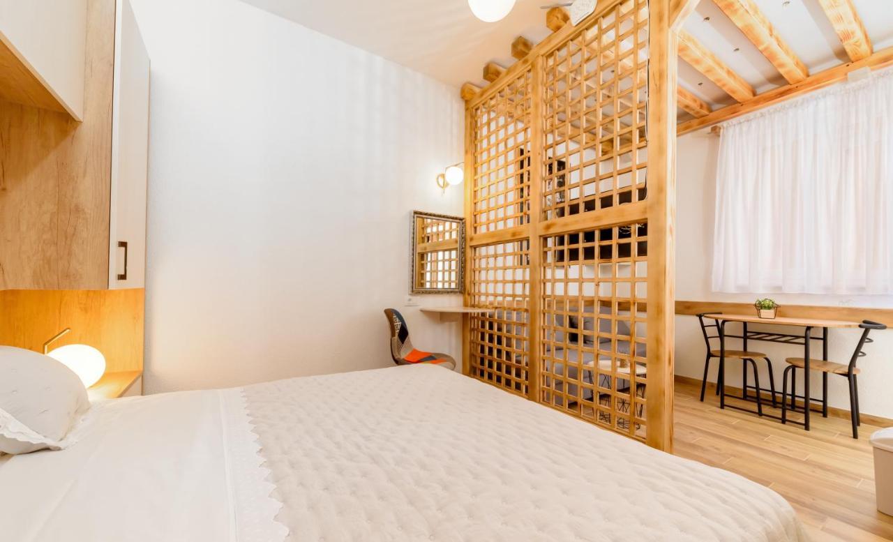 Apartment Cvita Baška Voda エクステリア 写真
