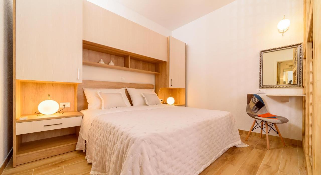 Apartment Cvita Baška Voda エクステリア 写真