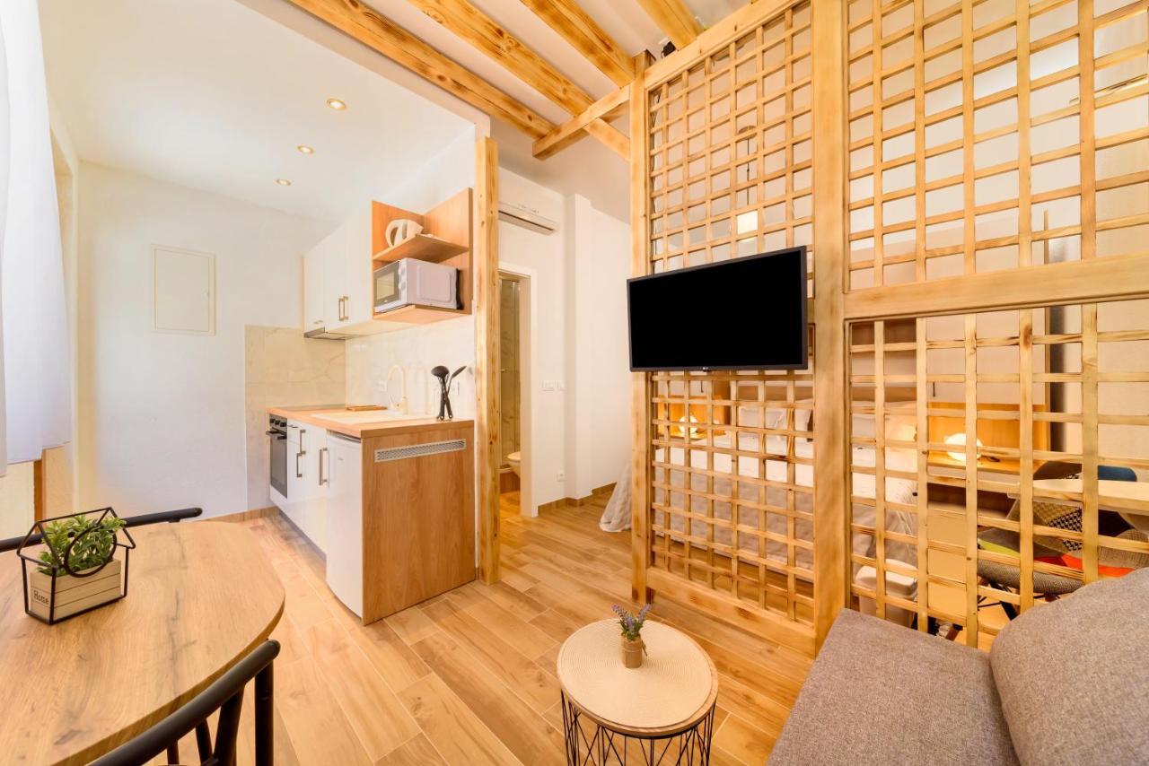 Apartment Cvita Baška Voda エクステリア 写真